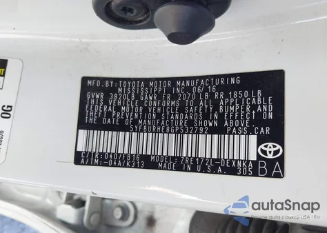 2016 Toyota Corolla Le z USA, uszkodzony, nr VIN 5YFBURHE8GP532792